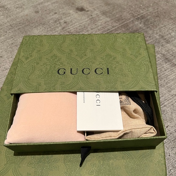 GUCCI G-TIMELESS 40MM STAINLESS STEEL BLACK DIAL MEN'S WATCH YA126353 New in Box - Picture 9 of 9